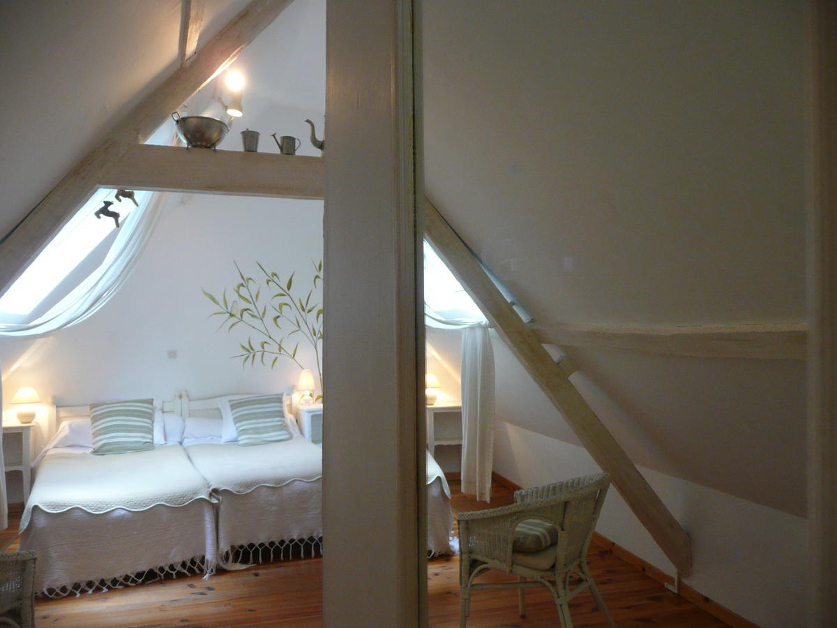 Manoir De Bois En Ardres Bed & Breakfast Bilik gambar